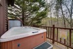 Main Level Deck  hot tub